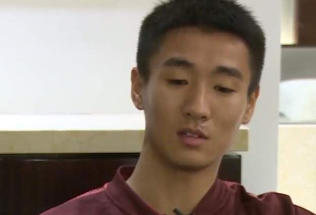 娇妻4p被三个男人伺候电影